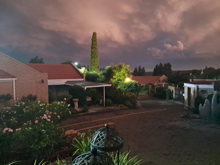 2 Bedroom Property for Sale in Kiepersol Free State